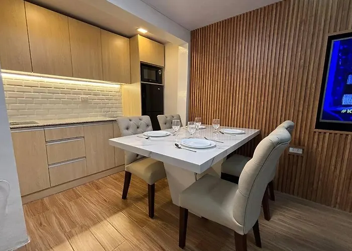 Apartment Japanese In Laloma Qc Near Chinese Gen *